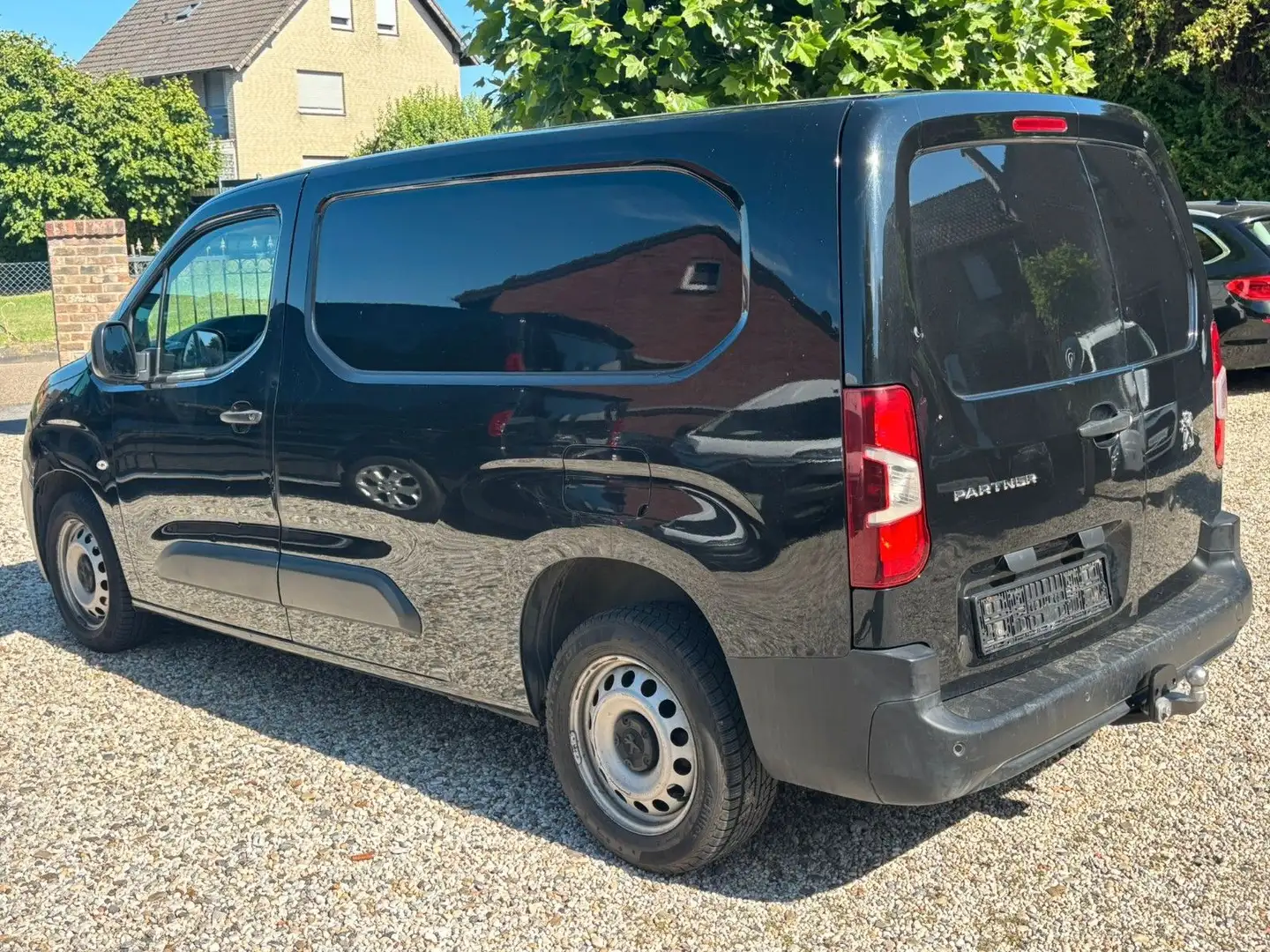 Peugeot Partner Asphalt L2 AUTOMATIC*Klima*Navi*AHK*Eur6 Zwart - 2