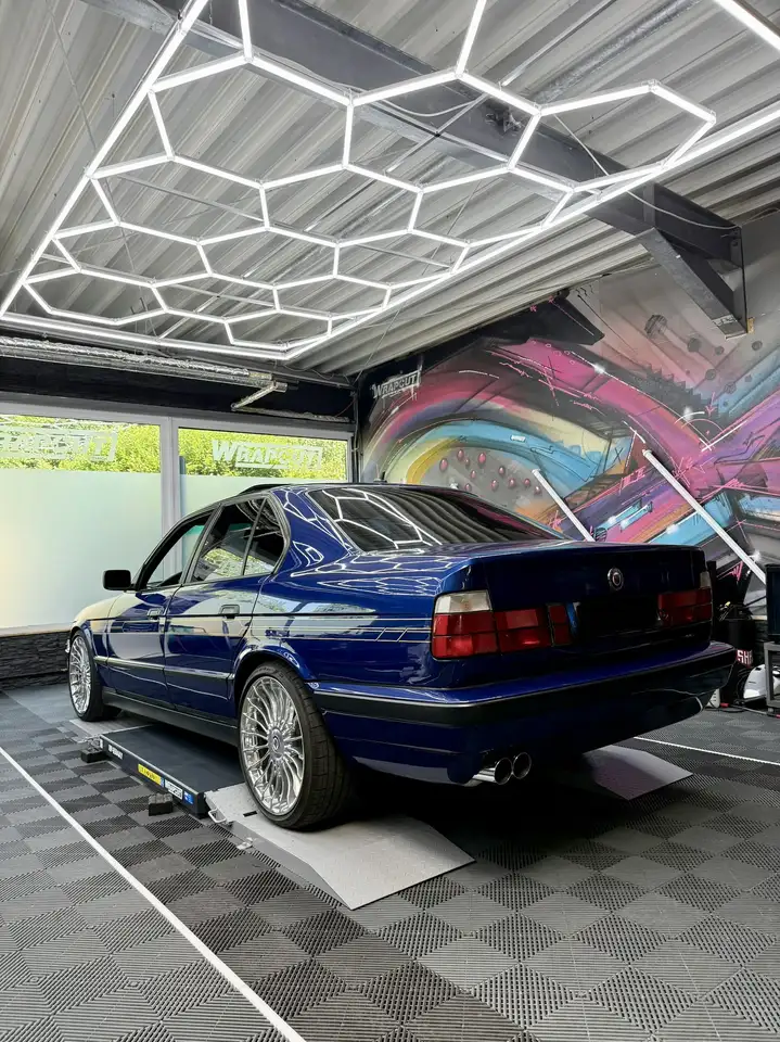 BMW 540i V8, foto 2