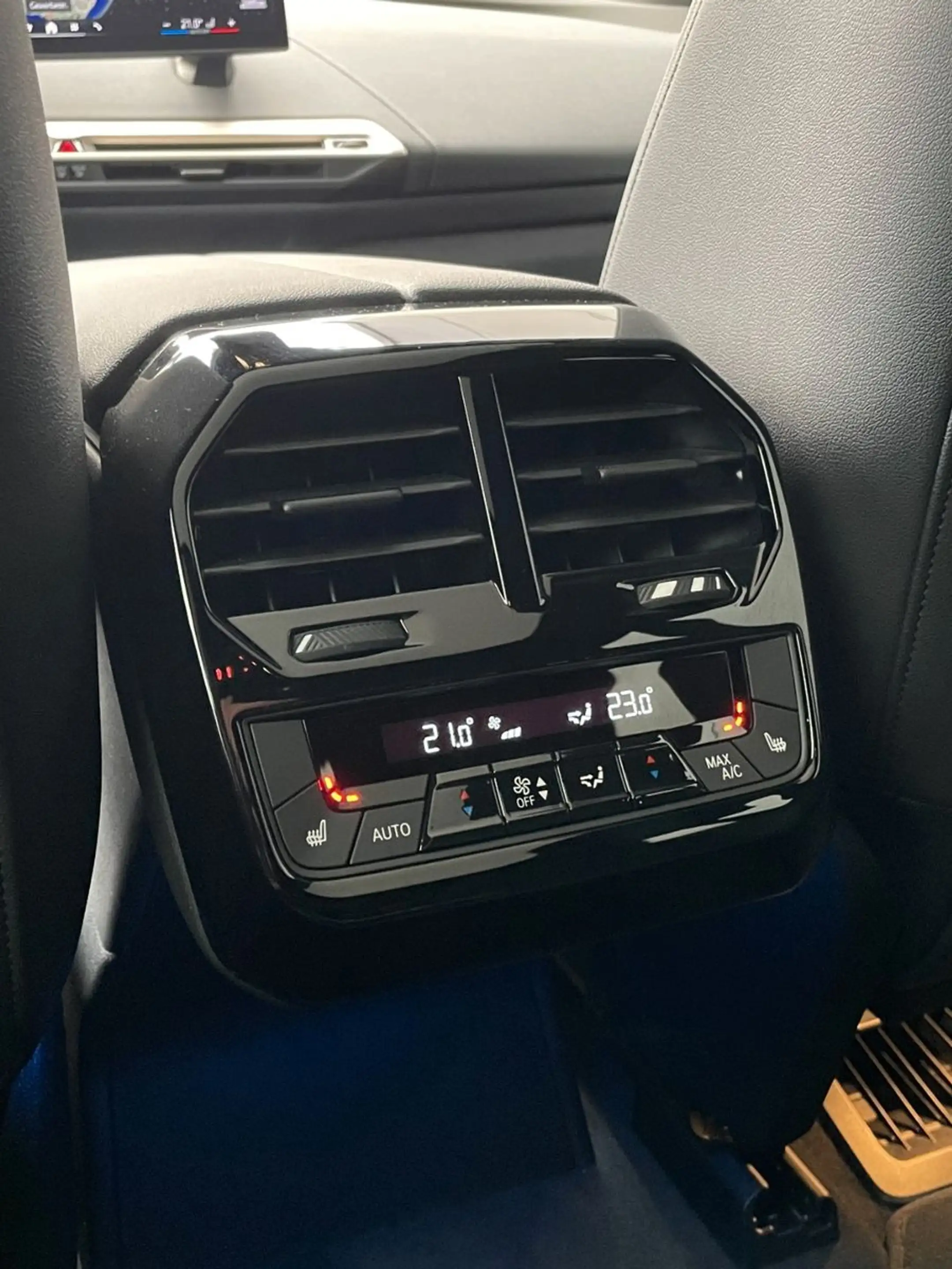 BMW iX 50 xDrive Sport*Pano*AHK*360°*H/K*Sitzbelüft — photo 30