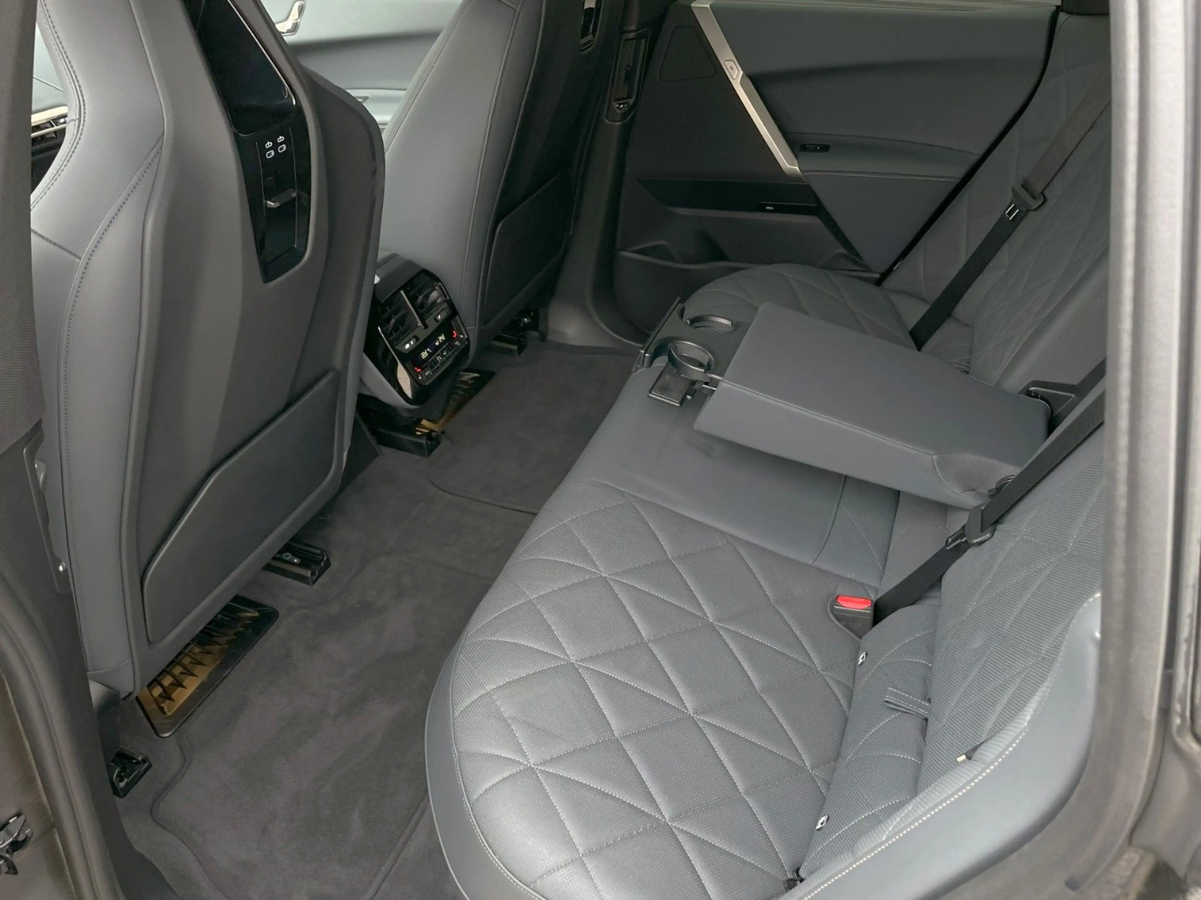 BMW iX 50 xDrive Sport*Pano*AHK*360°*H/K*Sitzbelüft — photo 29