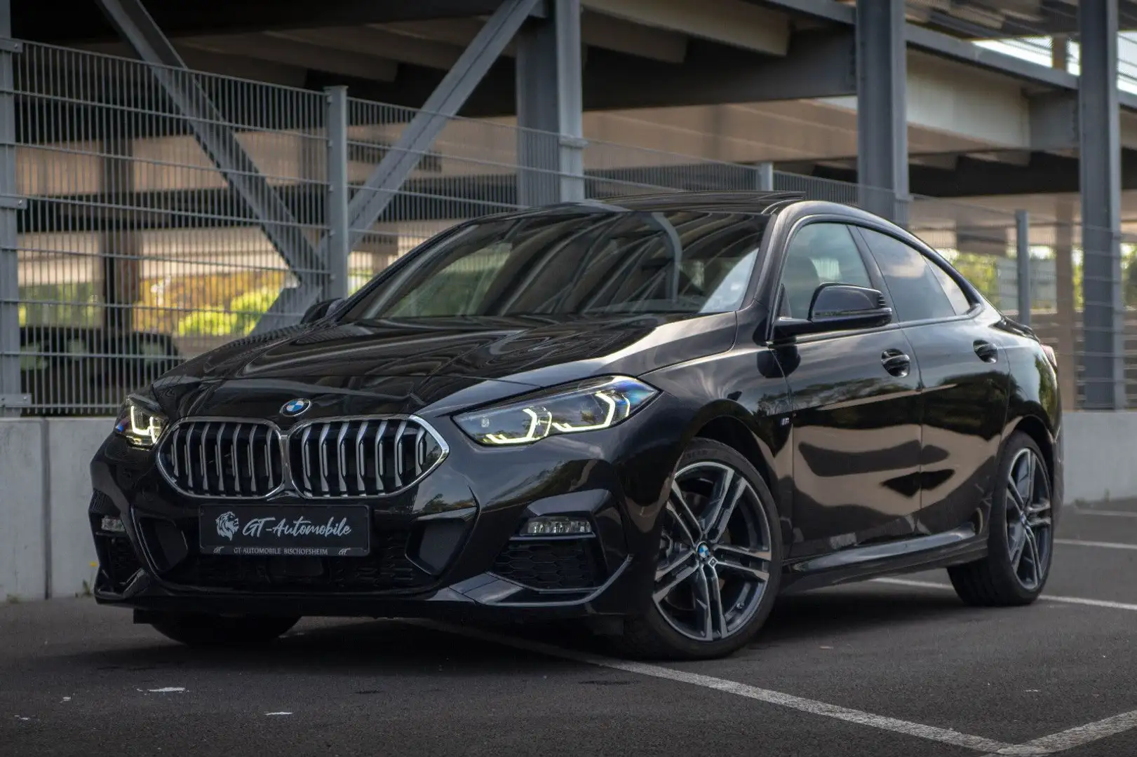 BMW 220d GC*M-Sport*KeylessGo*PANO*U-FREI*SHADOW! Noir - 1