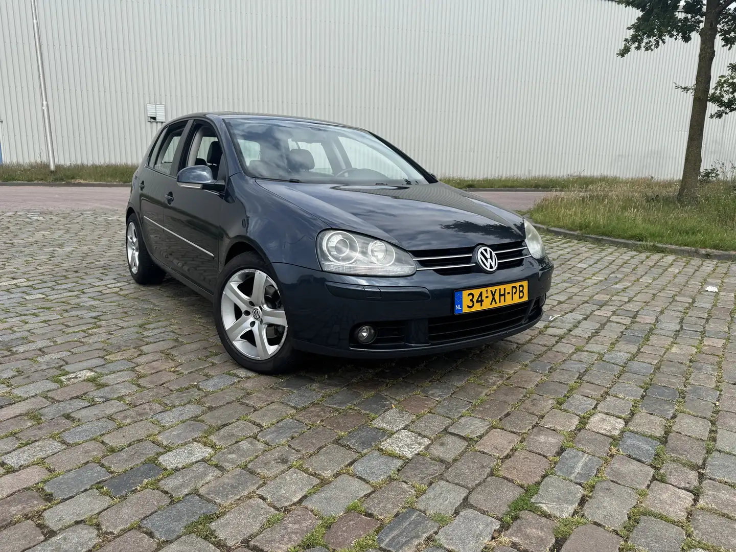 Volkswagen Golf 2.0 FSI Comfortline (NAP) Apk: 8 December 2025 Blauw - 1