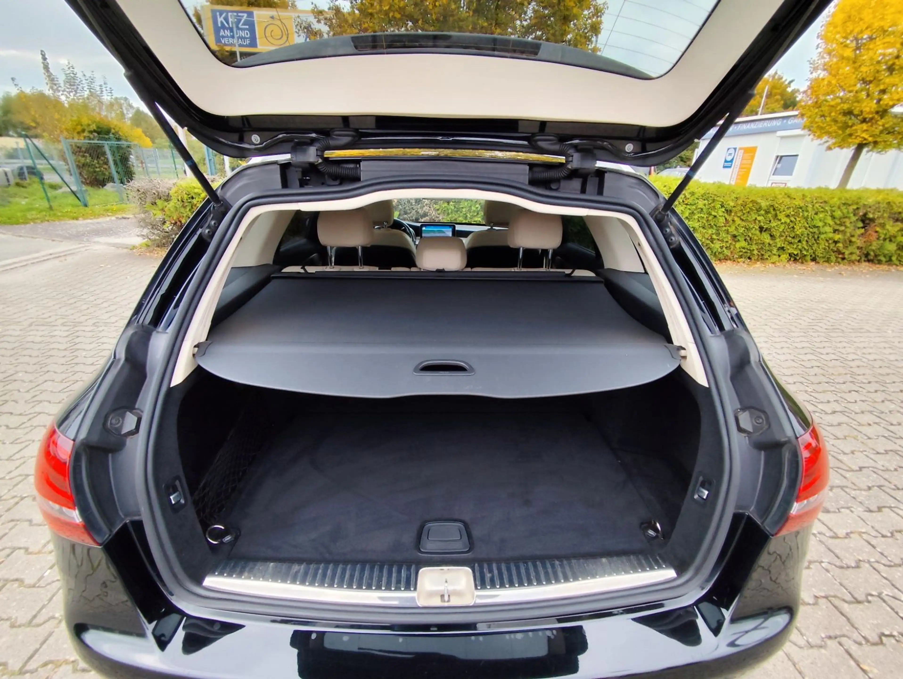 Mercedes-Benz C 220 T d 9G-TRONIC "Avantgarde" — photo 10