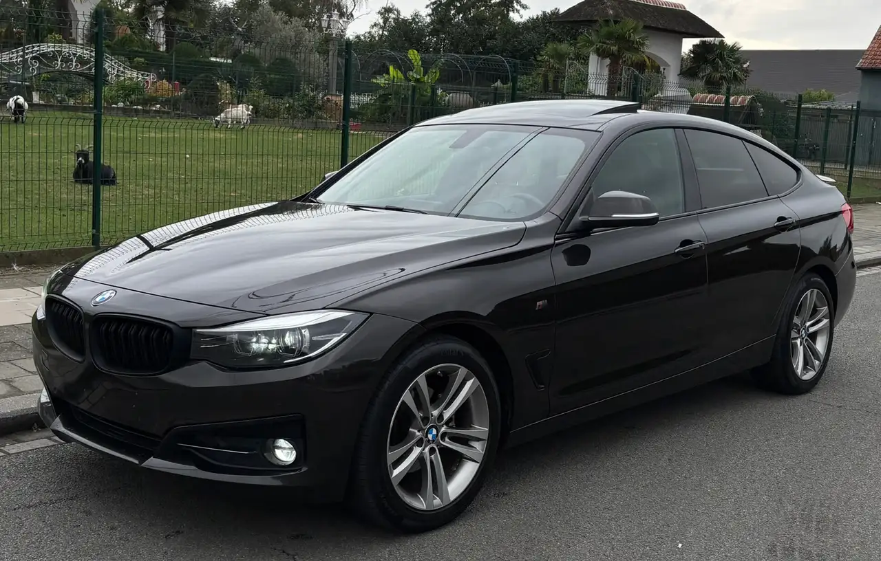 BMW 320