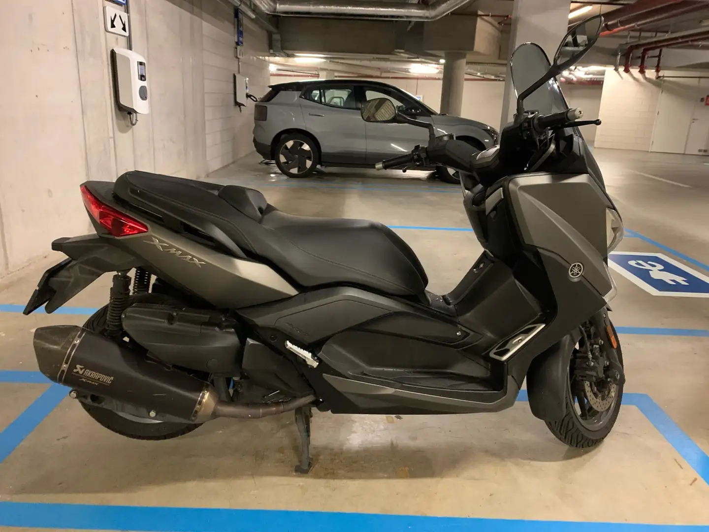 Yamaha X-Max 400 Akrapovic uitlaad - 2