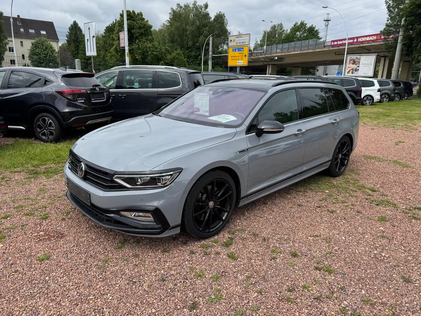 Volkswagen Passat Variant 2.0 TSI 4M R Line Limited Edition Gris - 2