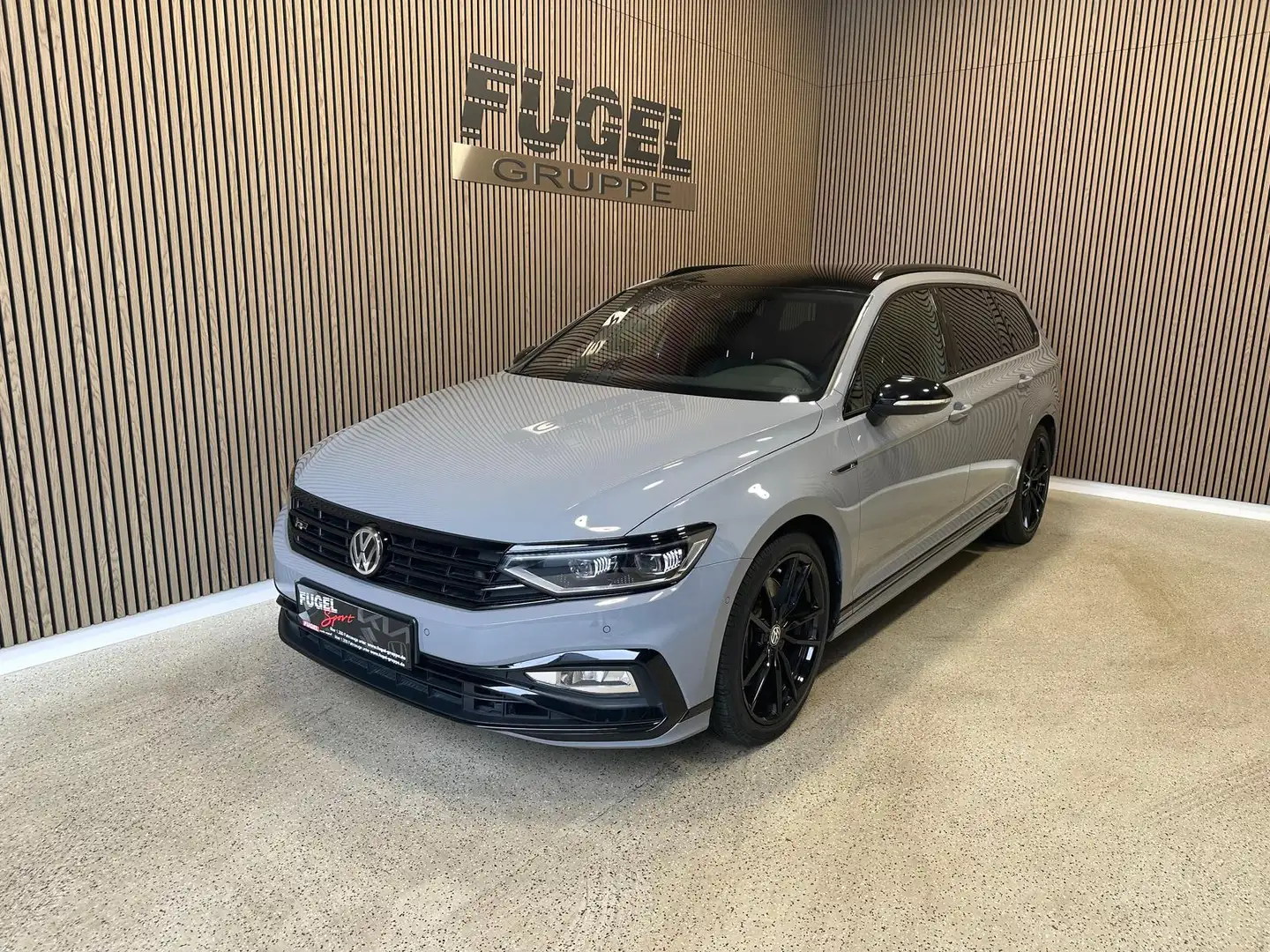 Volkswagen Passat Variant 2.0 TSI 4M R Line Limited Edition Gris - 2