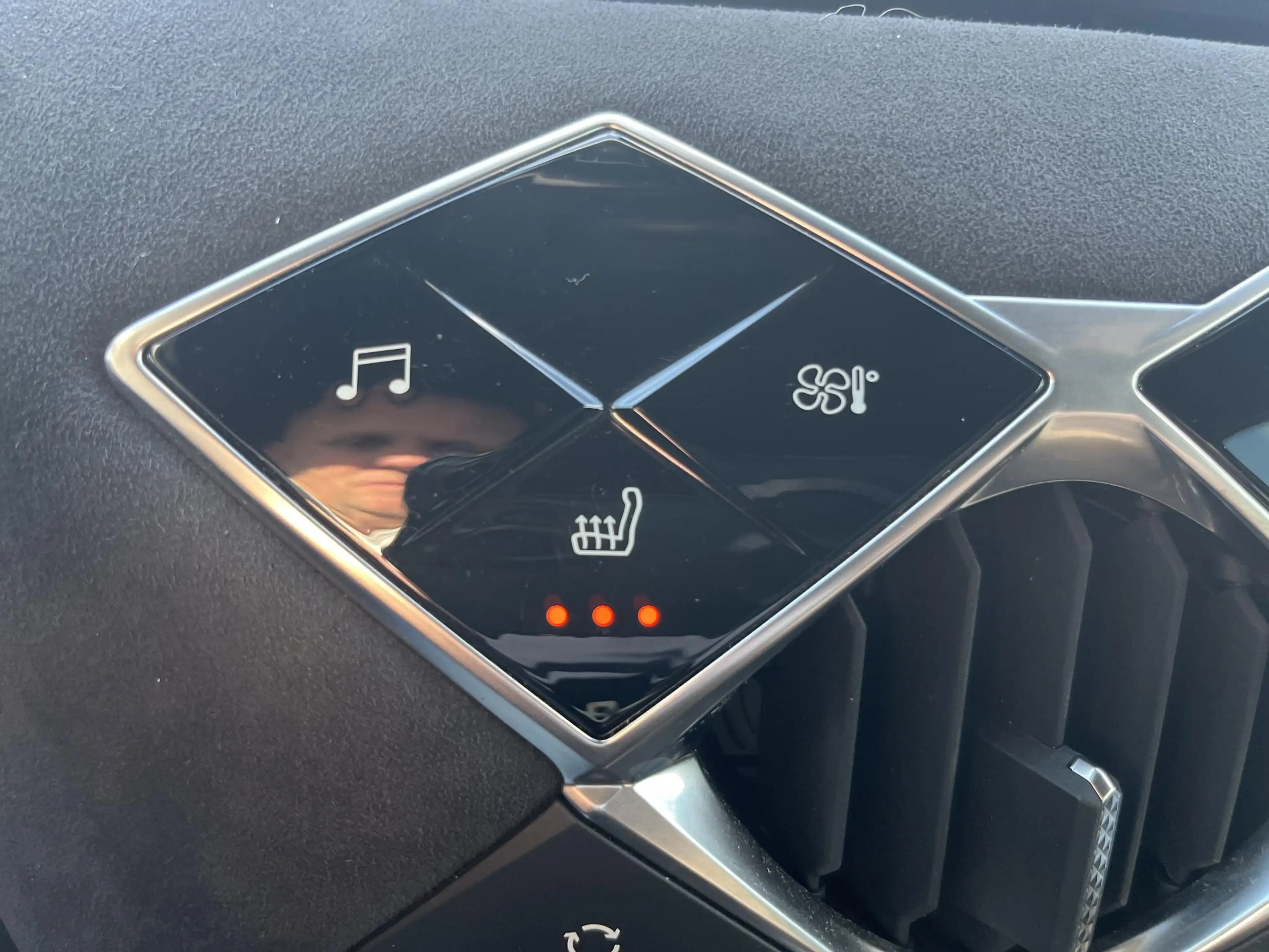 DS Automobiles DS 3 Crossback E-Tense Performance Line+ 50 kWh — photo 13