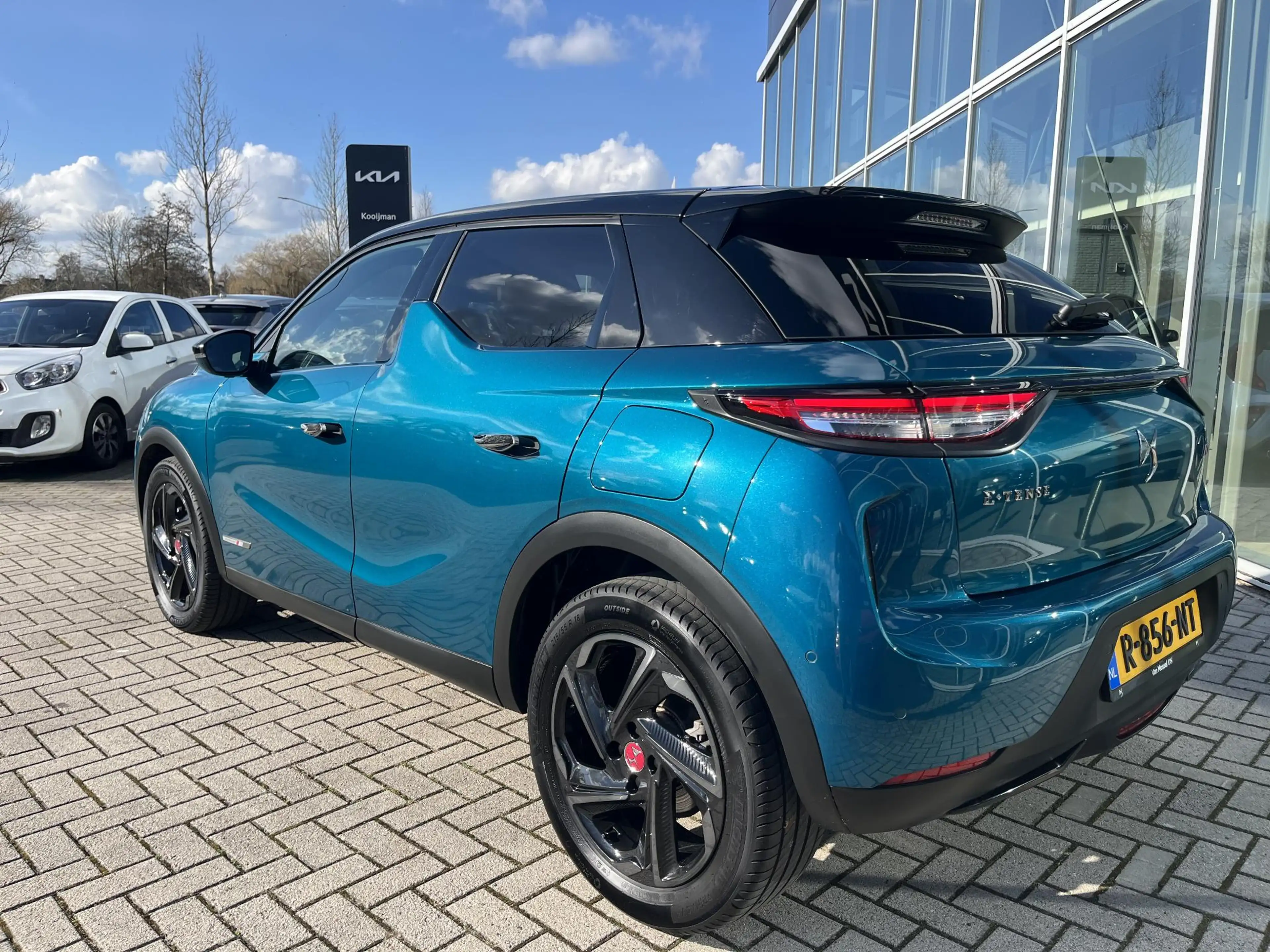 DS Automobiles DS 3 Crossback E-Tense Performance Line+ 50 kWh — photo 3