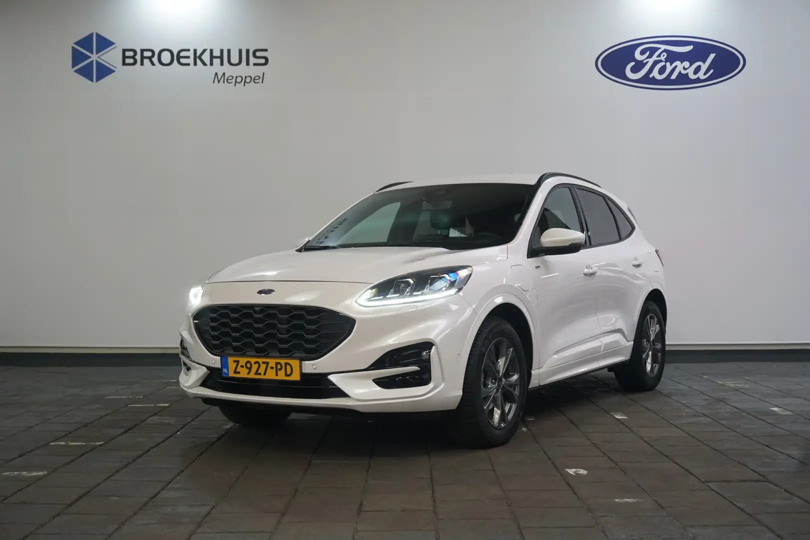 Ford Kuga 2.5 PHEV ST-Line X | Trekhaak | Winter Pakket | Ad Blanc - 2