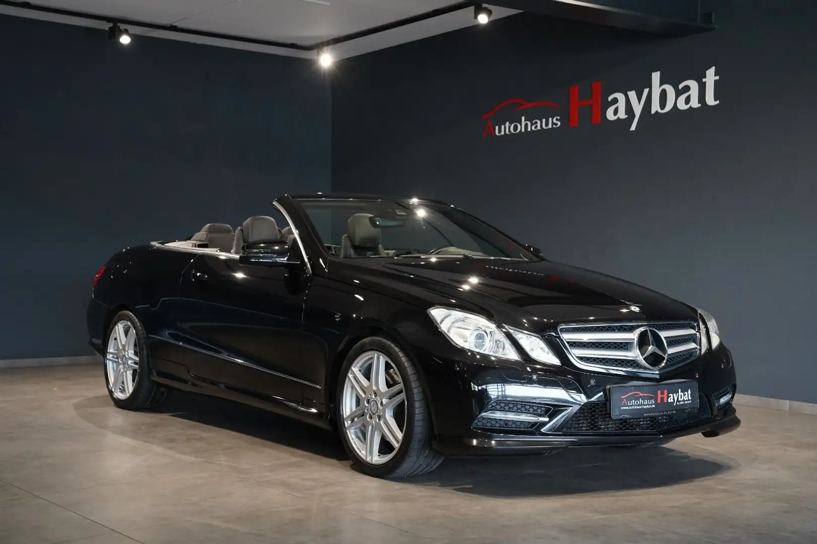 Mercedes-Benz E 220 CDI Cabrio AMG Comand-ILS-H&K-Airscarf Schwarz - 1