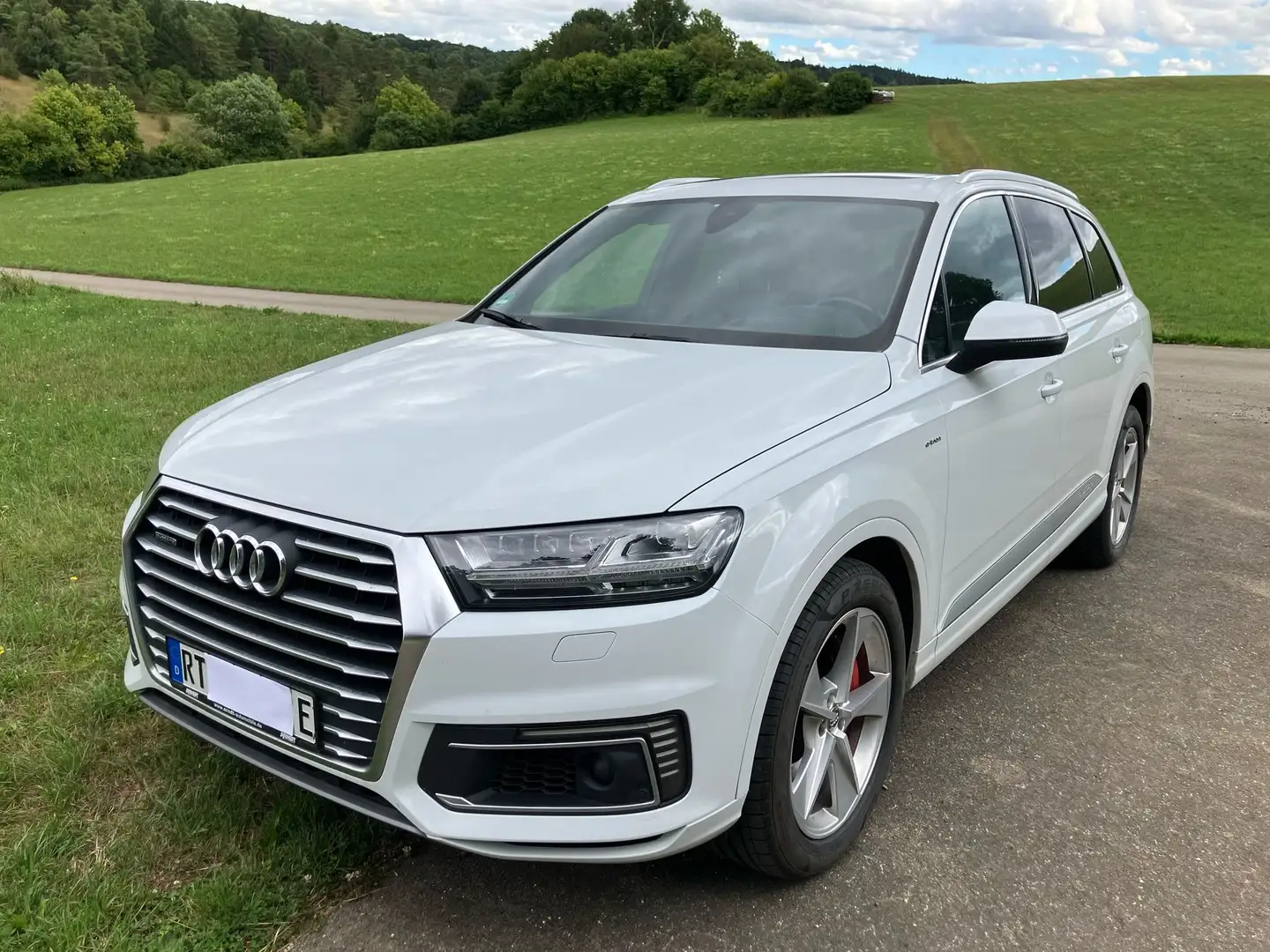 Audi Q7 Audi Q7 -VOLL- e-tron SH Matrix Pano Luft HUD AHK Weiß - 1
