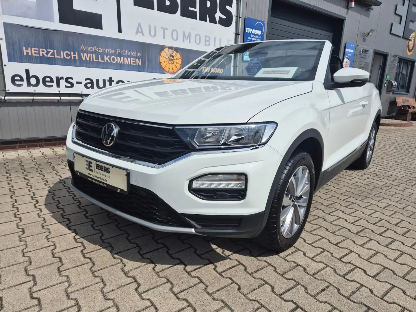 Volkswagen T-Roc Cabriolet 1.0 TSI LED/PDC/SZHG/APP/WINDSCH Weiß - 1