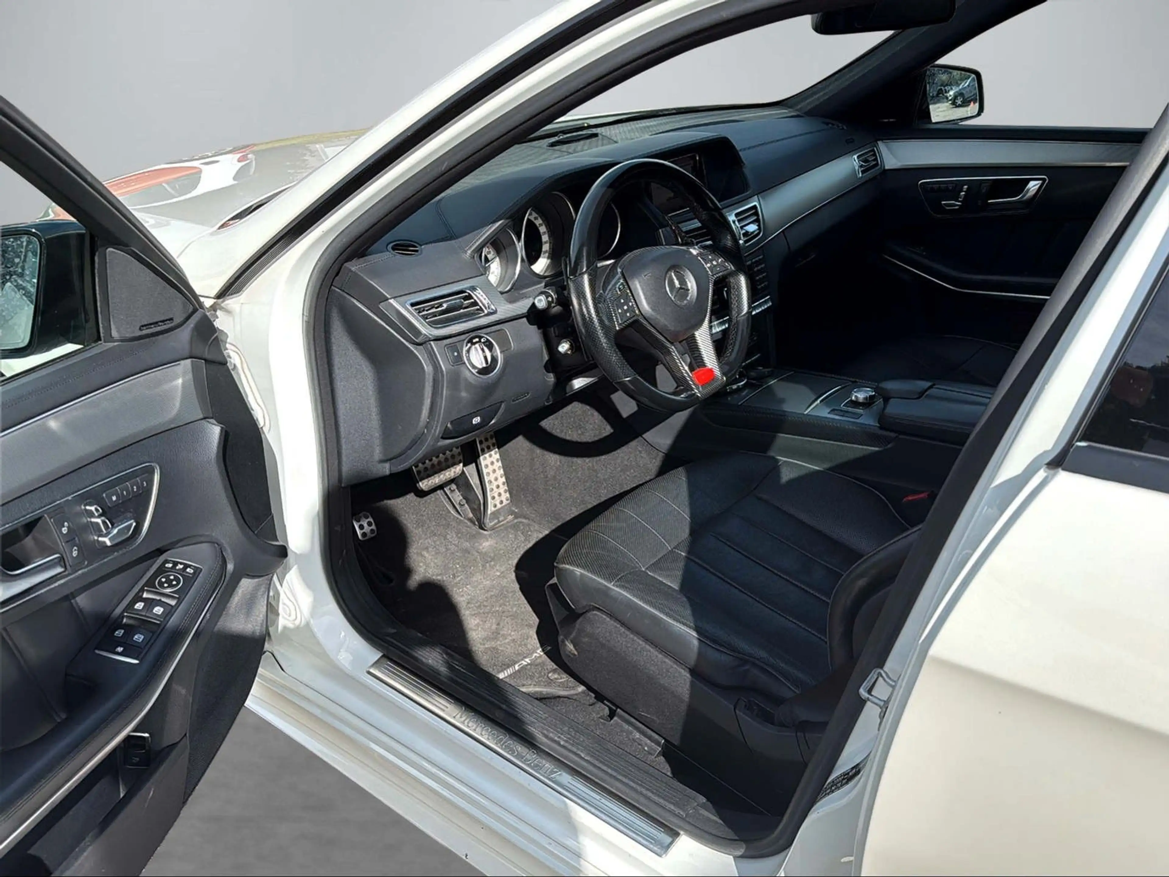 Mercedes-Benz E 400 4MATIC | PRE-SAFE | Komfort-Fahrwerk | NEC — photo 2