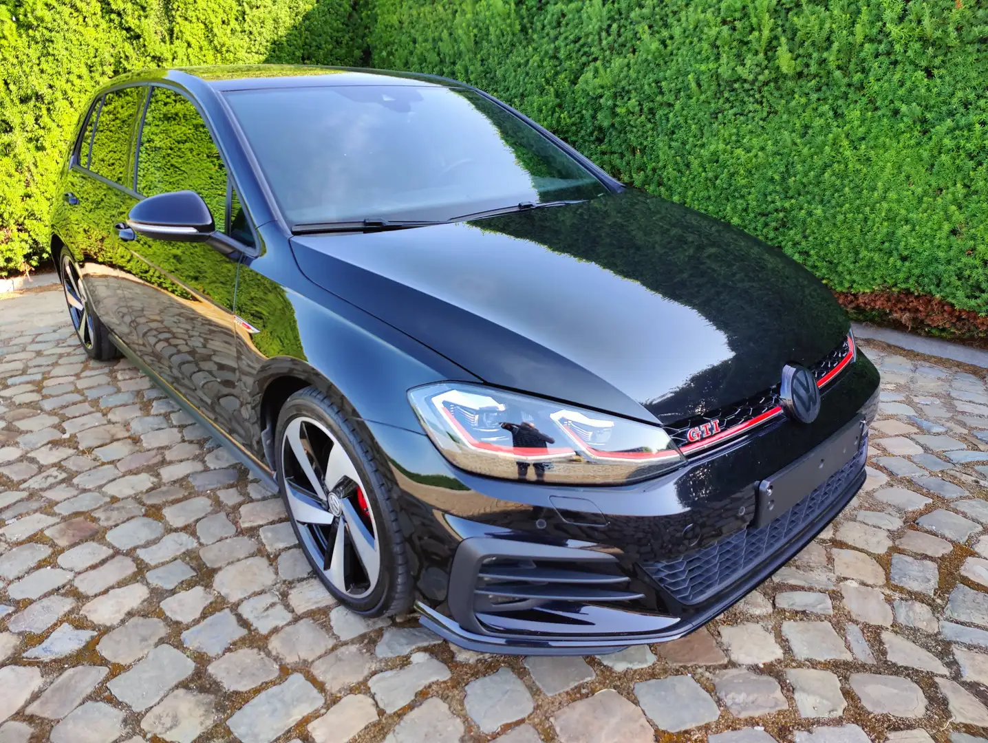 Volkswagen Golf GTI 2.0 TSI OPF DSG *APR*Camera*Led* Black - 1