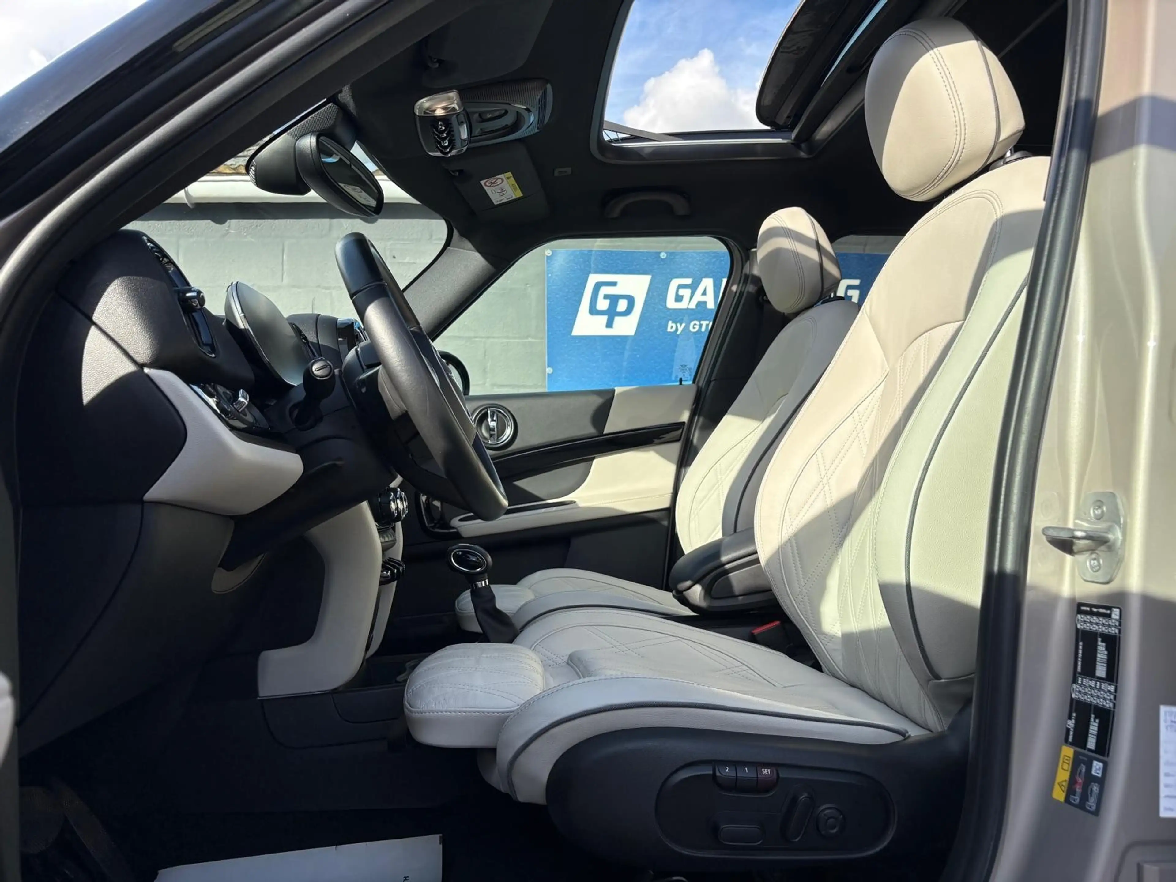 MINI Cooper SE Countryman 1.5A PHEV SE ALL4 | | TOIT PANO | H&K | CAMERA — photo 8