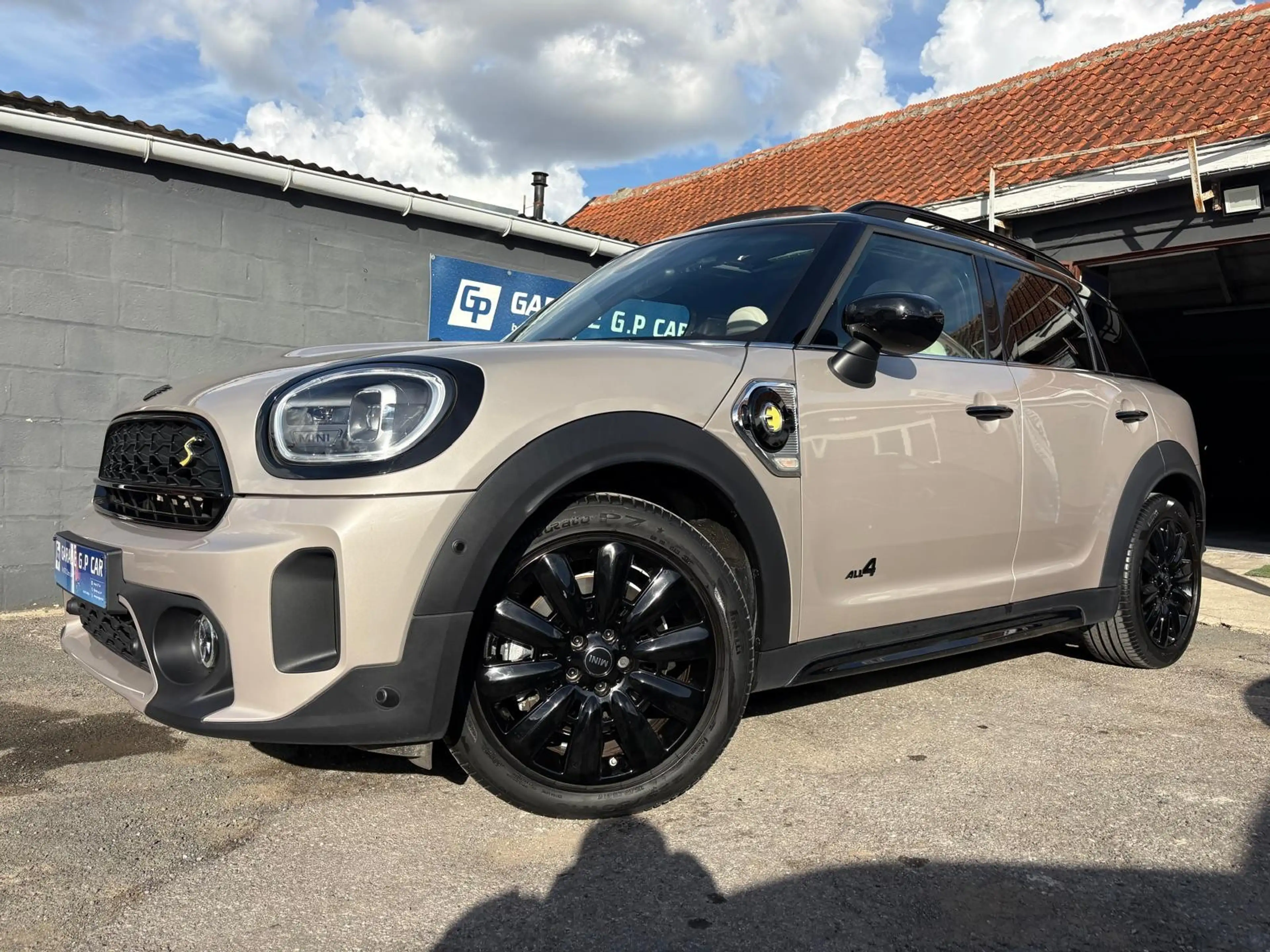 MINI Cooper SE Countryman 1.5A PHEV SE ALL4 | | TOIT PANO | H&K | CAMERA