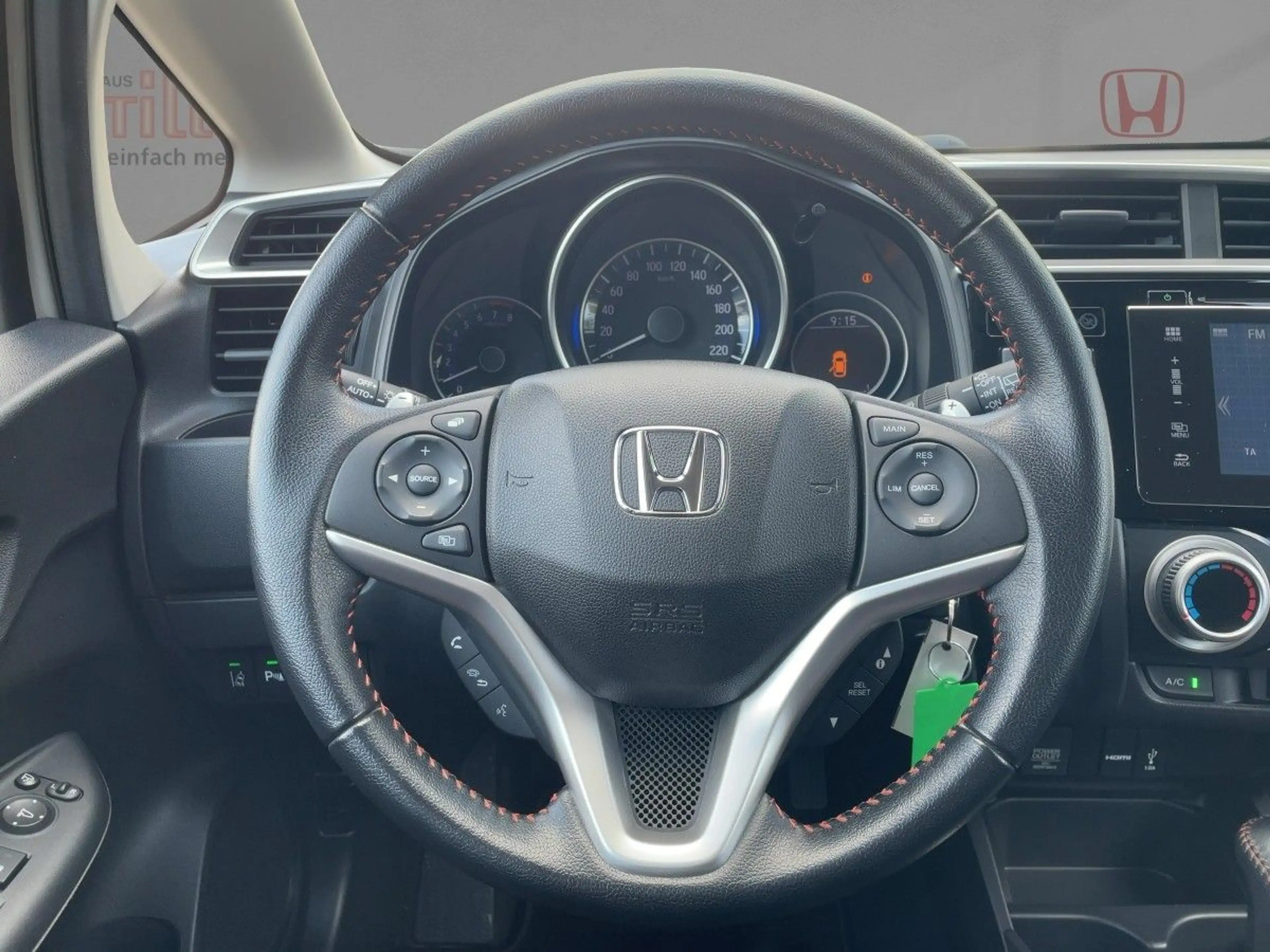 Honda Jazz 1.5 i-VTEC Dynamic Automatik LED+SHZ+LM — photo 13