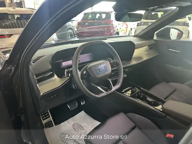 Audi Q3 view 10
