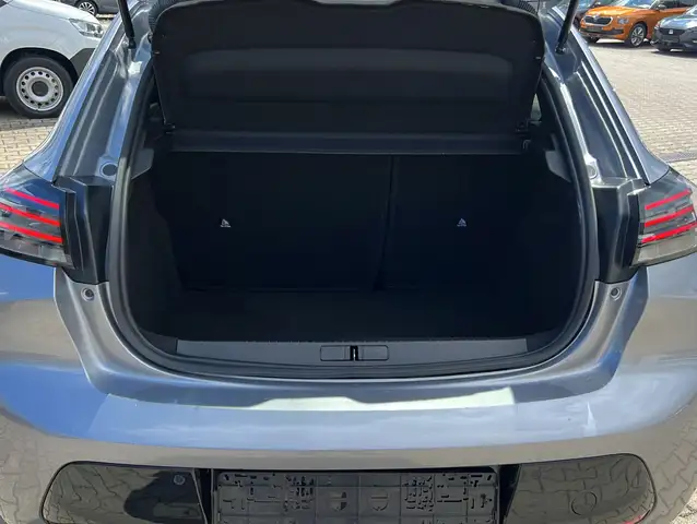Peugeot 208 view 14