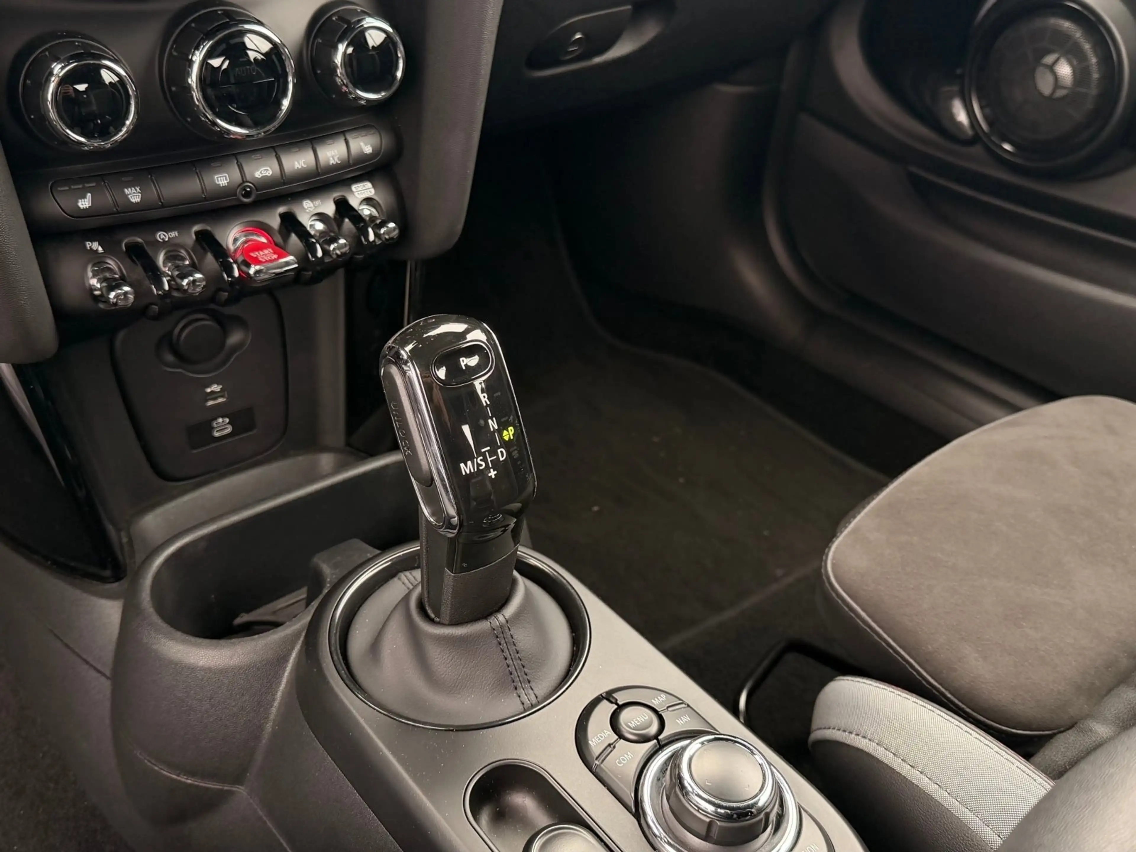 MINI John Cooper Works Cabrio John Cooper Works Cabrio 18" RKamera HiFi HUD DA — photo 12