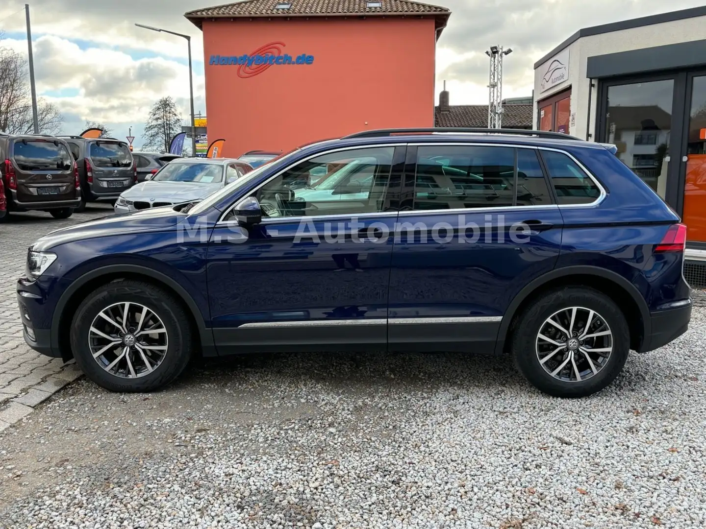 Volkswagen Tiguan Comfortline 2.0 TDI BTM*LED*ACC*HUD*AHK* Blauw - 2