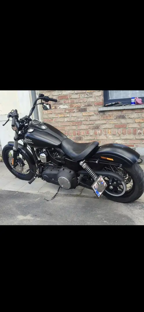 Harley-Davidson Dyna Street Bob Negru - 2