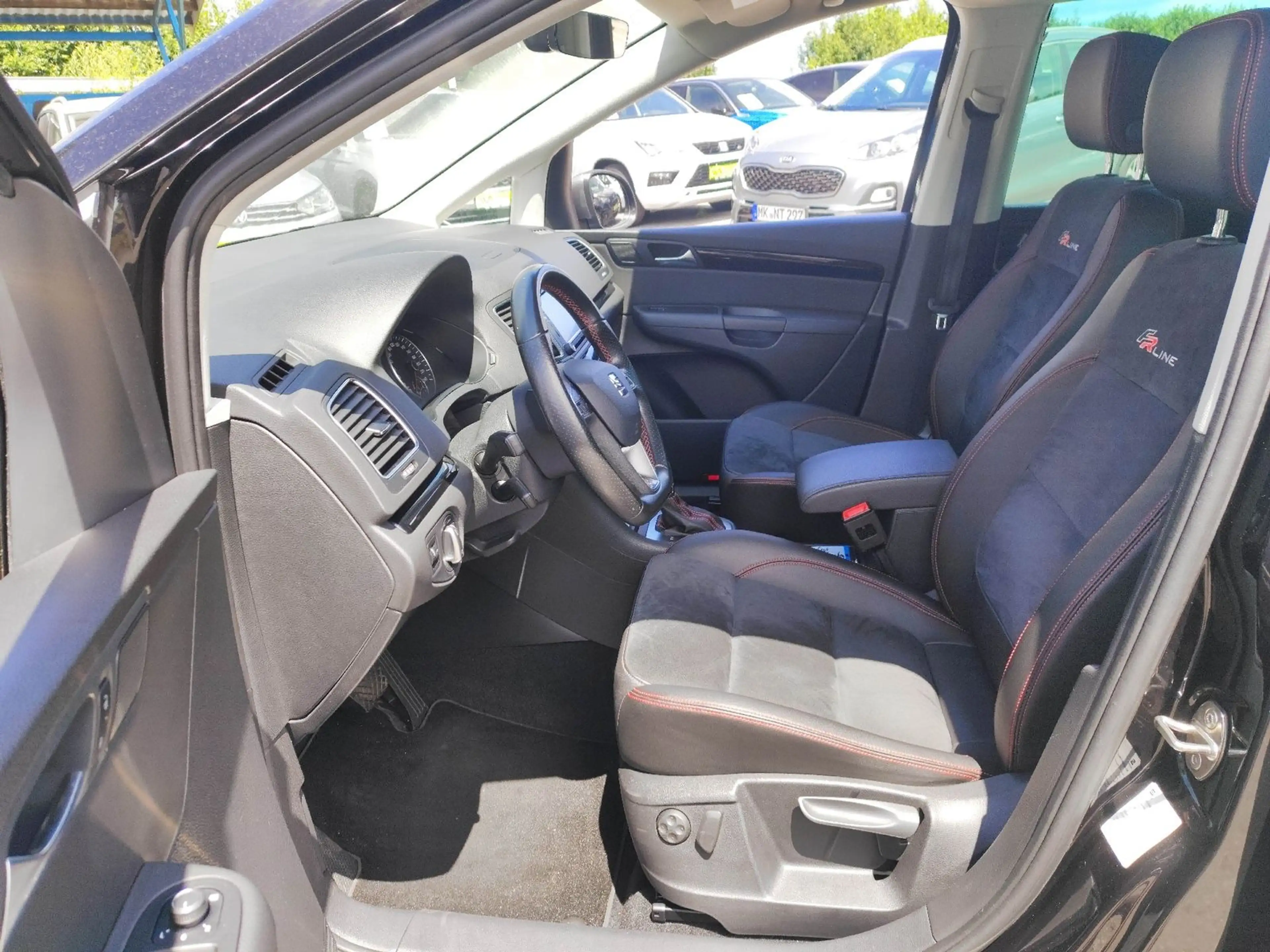 SEAT Alhambra FR-Line *XENON*NAVI*CARPLAY* — photo 14