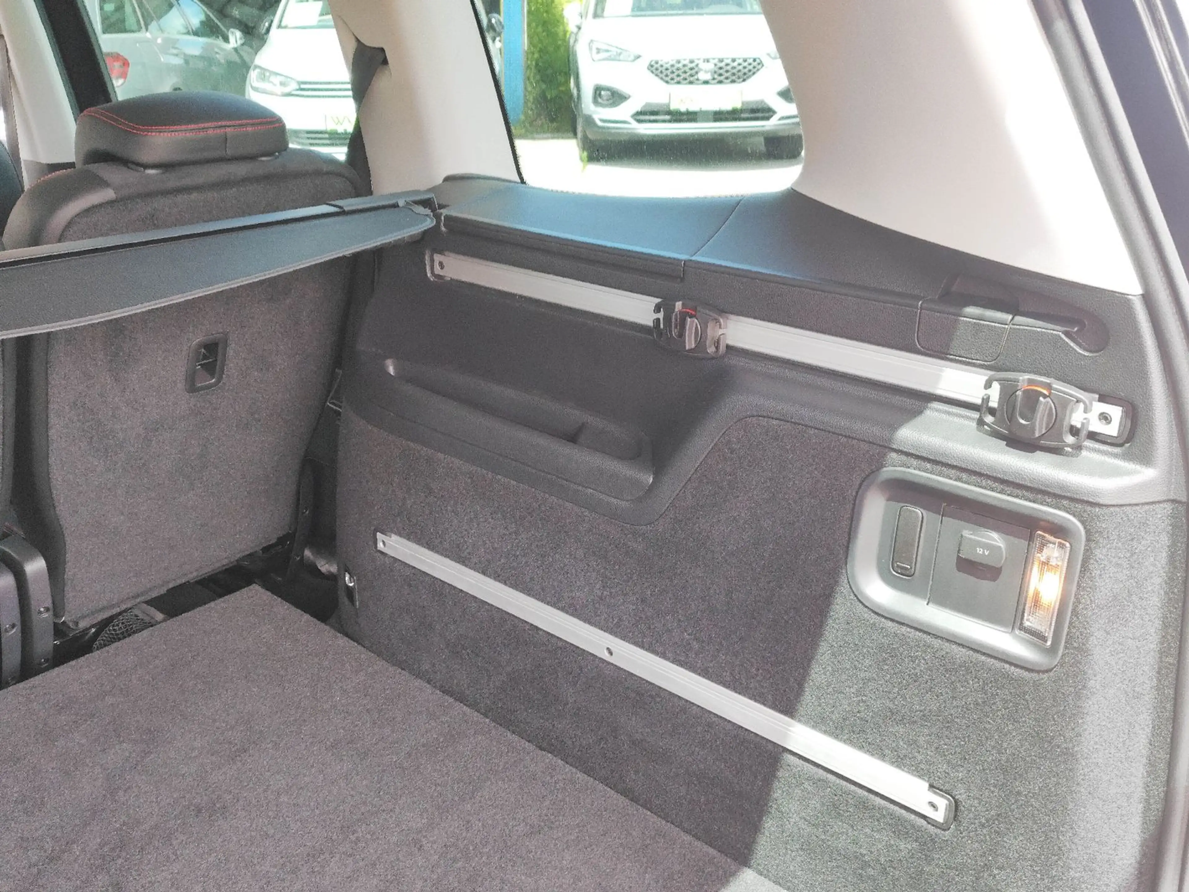 SEAT Alhambra FR-Line *XENON*NAVI*CARPLAY* — photo 10