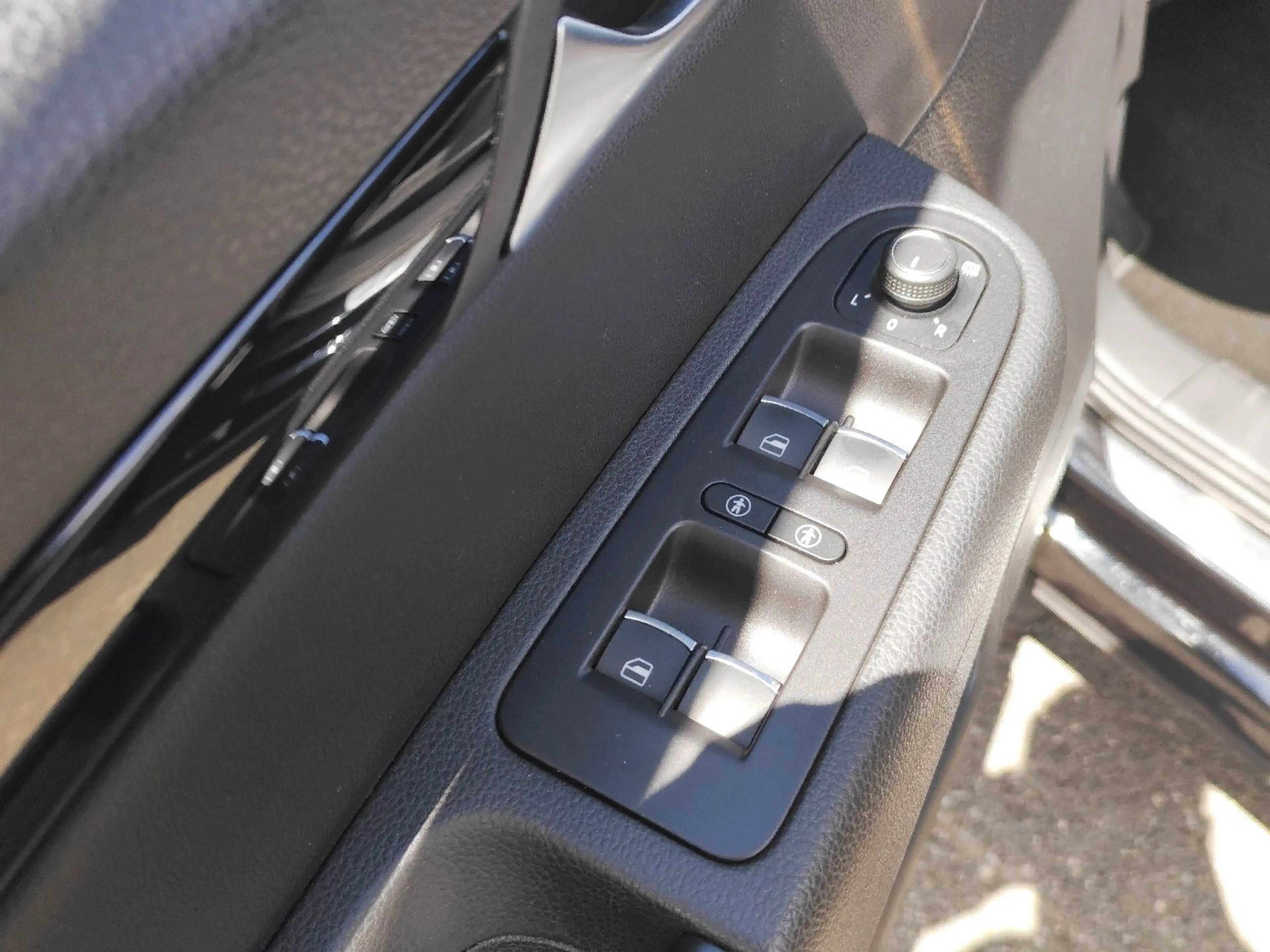 SEAT Alhambra FR-Line *XENON*NAVI*CARPLAY* — photo 13