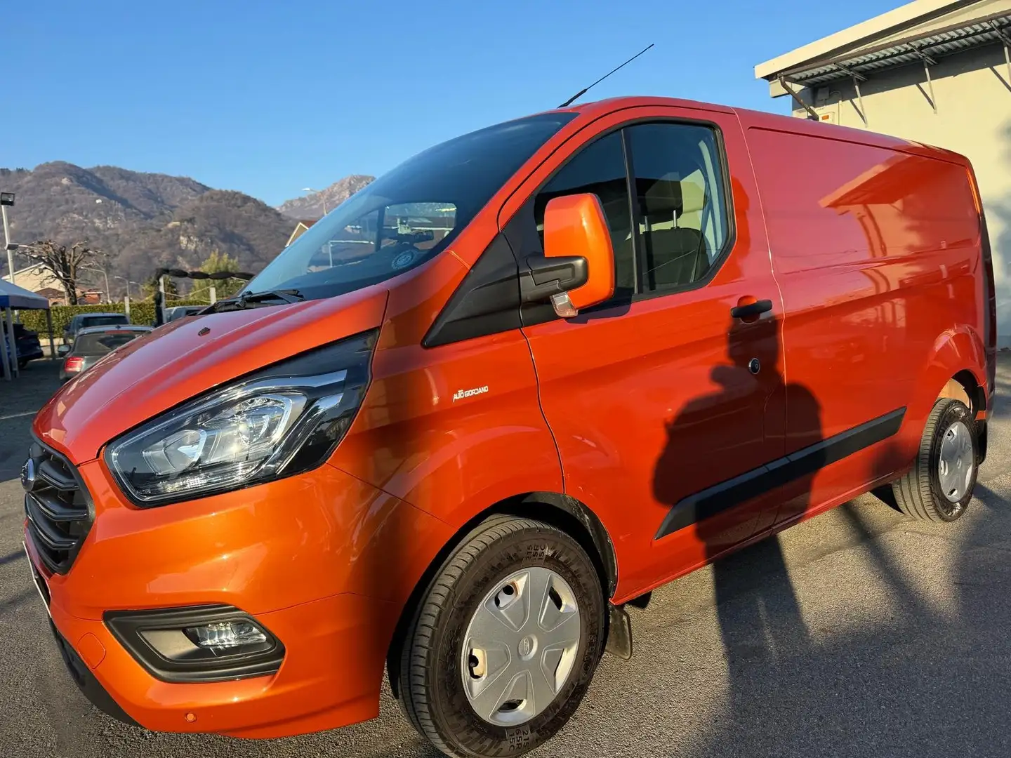 Ford Transit Custom 2.0 TDCI 280 L1 TREND 1PROP. E6D 'NO IVA' Arancione - 1