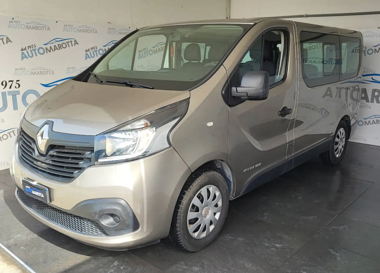 Renault Trafic Passenger T29 1.6 dci L2H1 PEDANA ELETTRICA! Grigio - 1