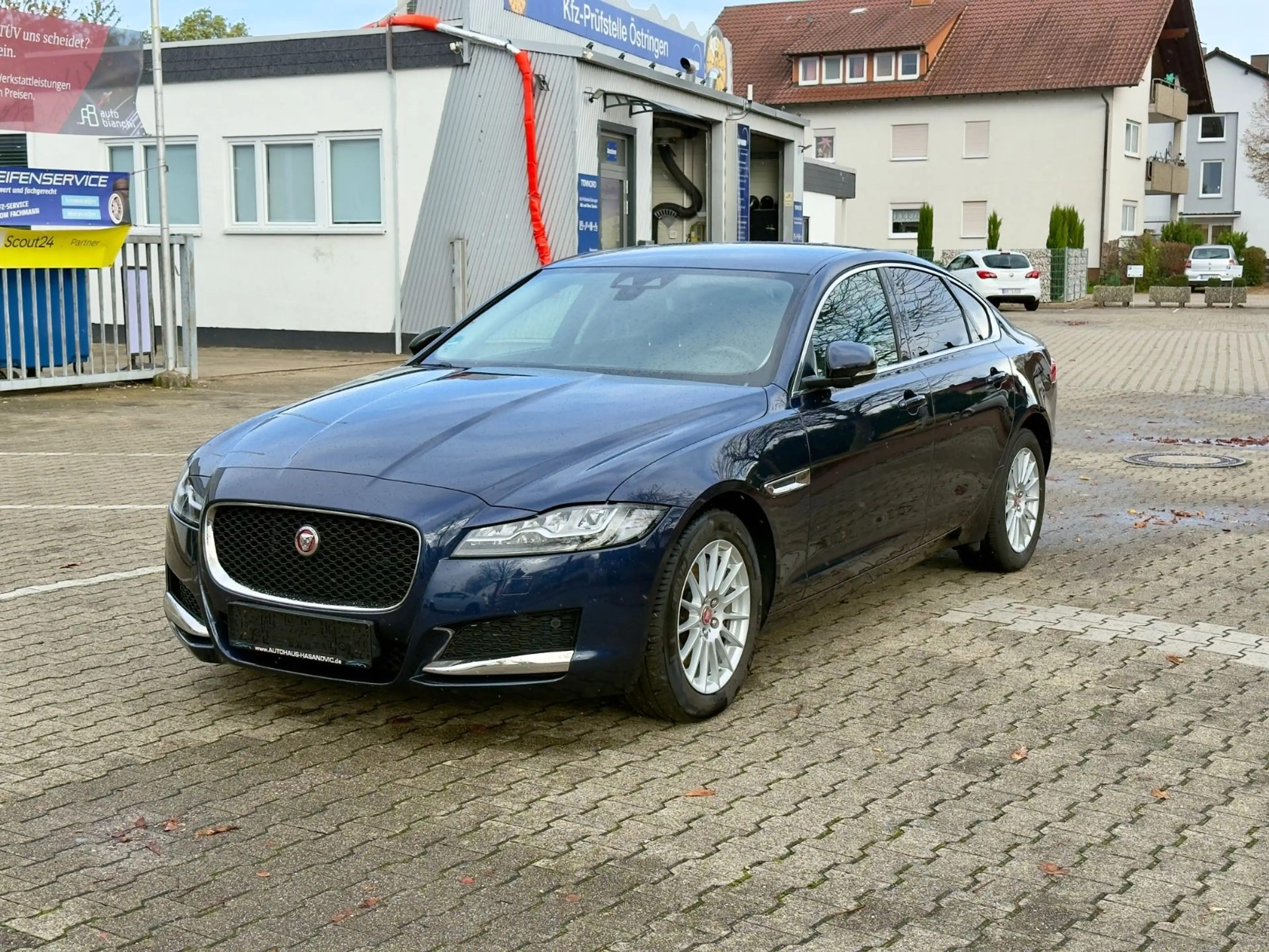 Jaguar XF Prestige 25d — photo 5