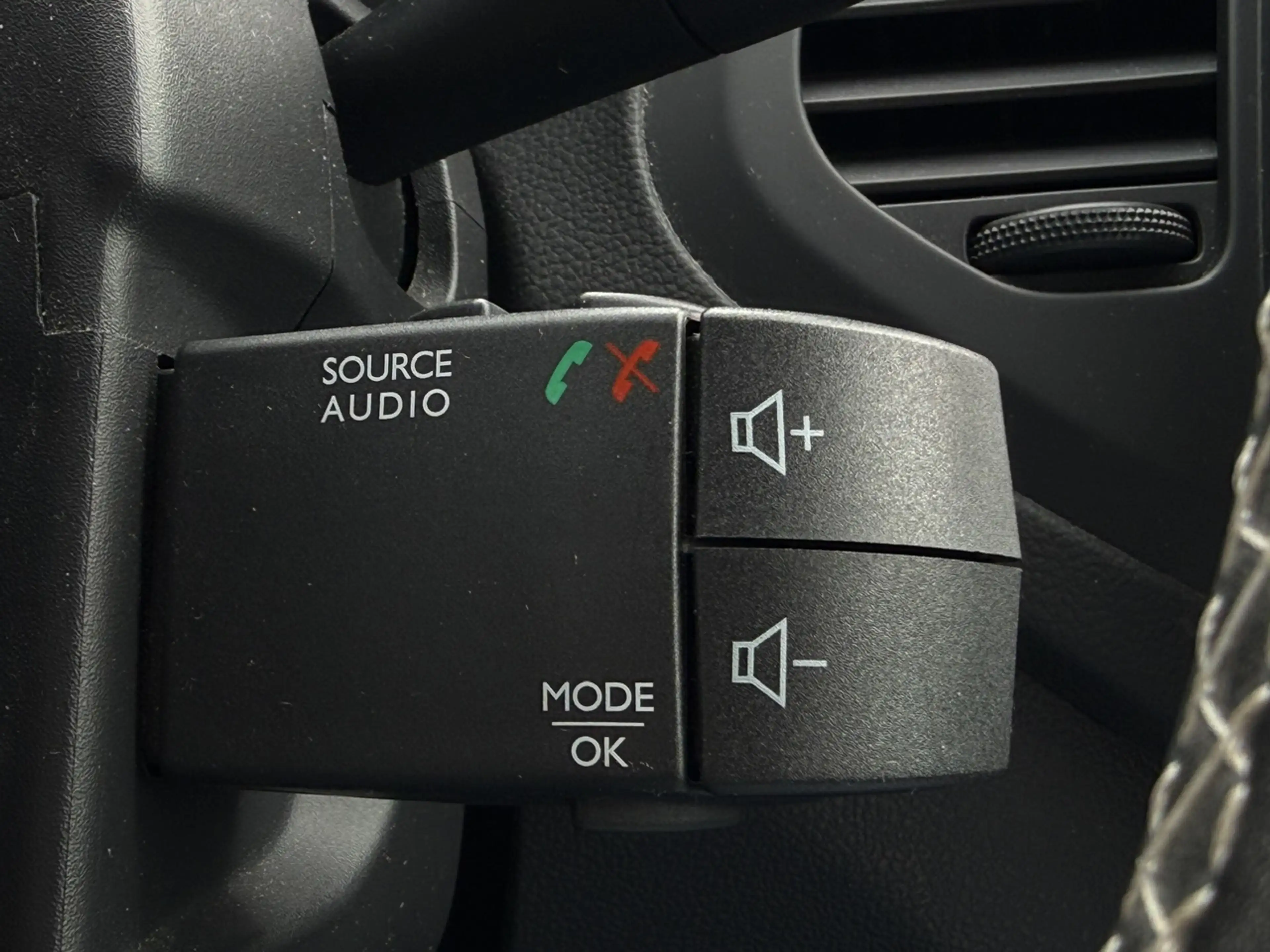 Renault Captur TCe 120pk Bose | Panoramadak | Navigatie | Camera — photo 19