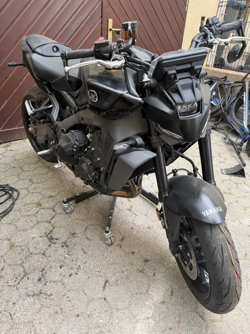 Yamaha MT-09 SP mit modifiziert und Extras Neufahrzeug - 1