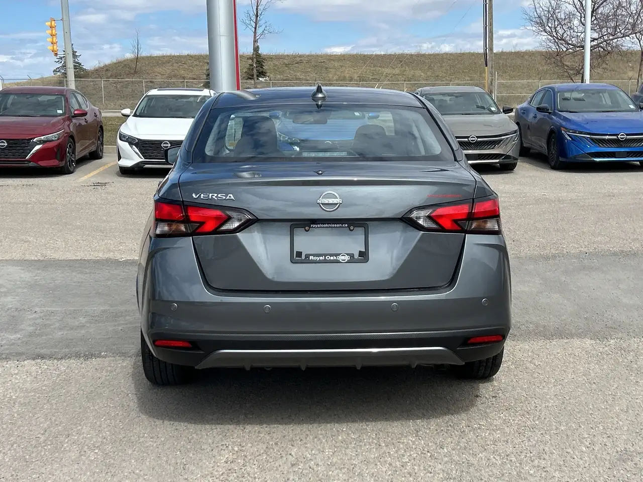 Nissan Versa снимка Nissan Versa