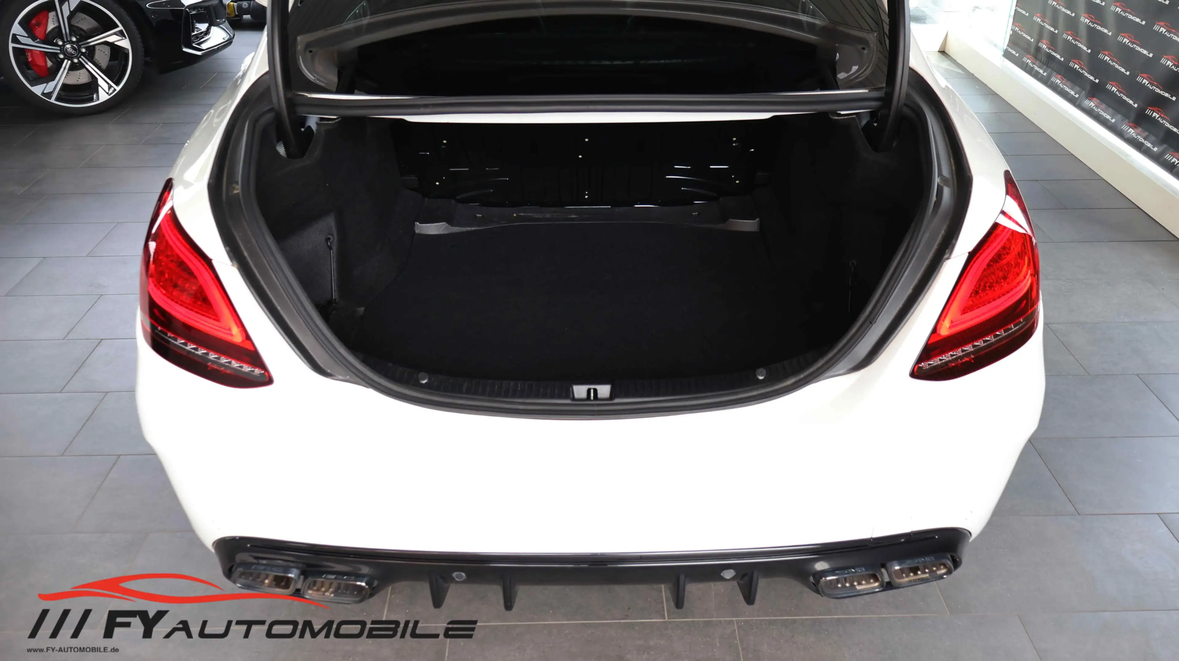 Mercedes-Benz C 63 AMG C 63 AMG (205.086) — photo 6