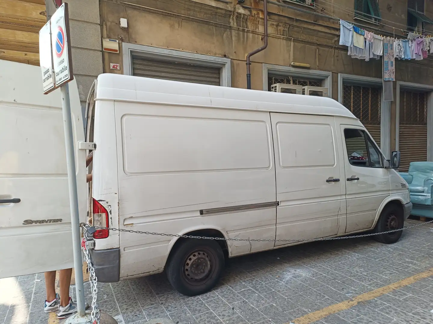 Mercedes-Benz Sprinter Furgon Blanc - 2