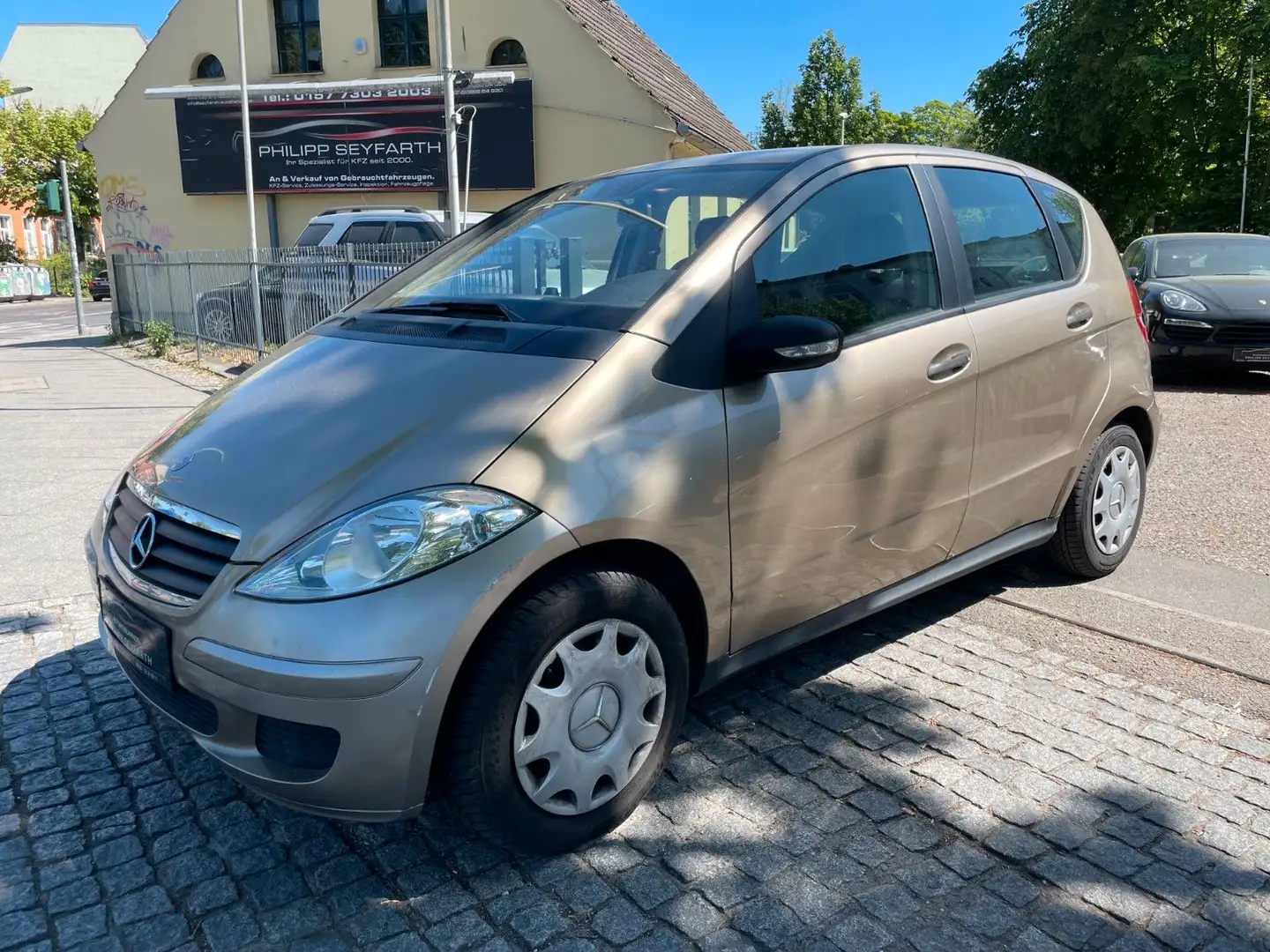 Mercedes-Benz A 150 *KLIMA*GETRIEBE GEHT IN NOTLAUF*FESTPREIS Beige - 1