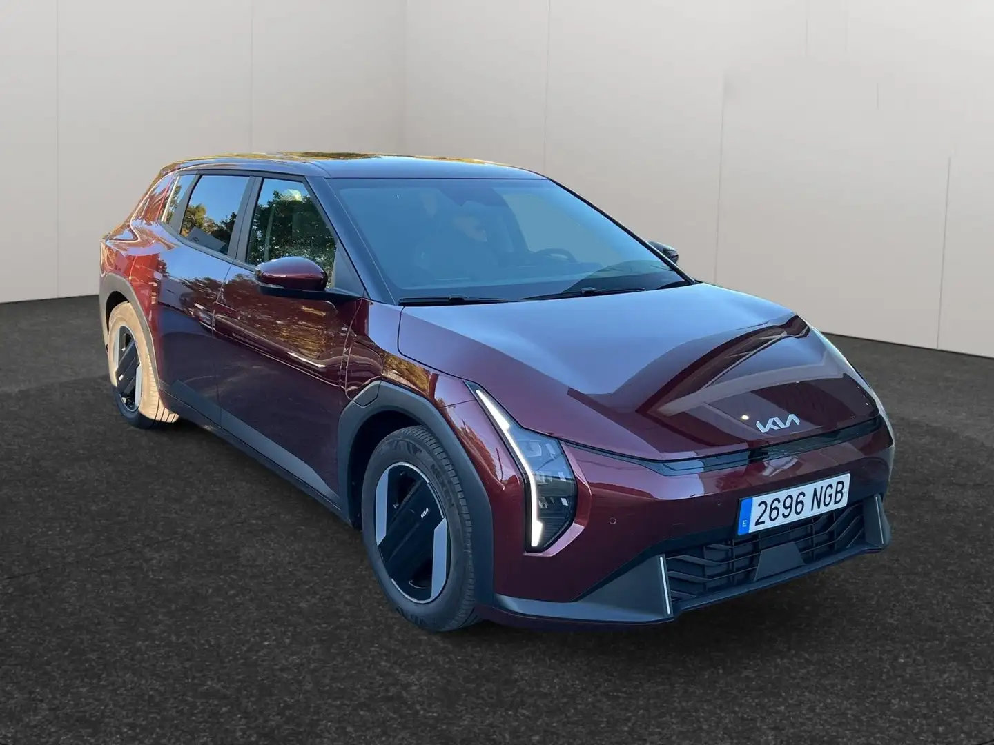 Kia EV4 Earth Launch Edition Long Range Червоний - 1