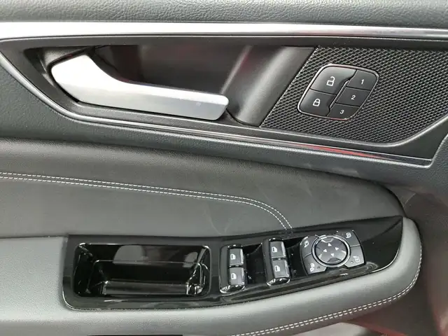 Ford S-Max view 14