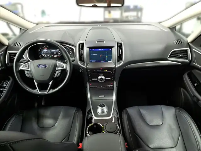 Ford S-Max view 15