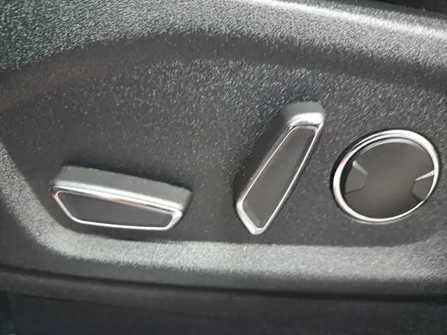 Ford S-Max view 12