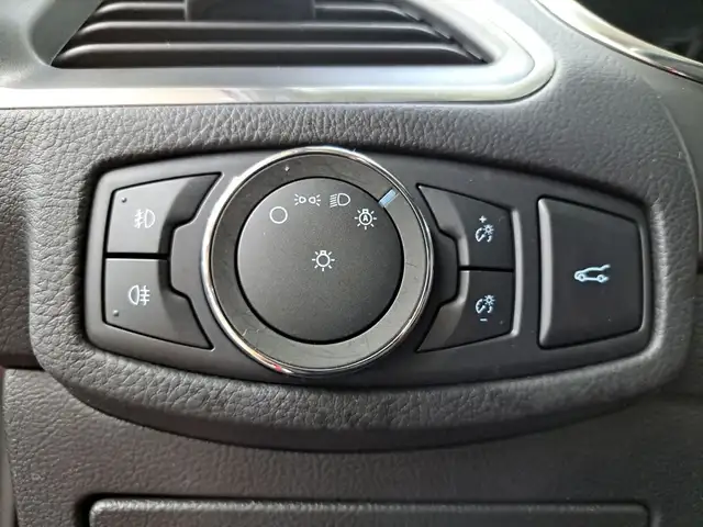Ford S-Max view 13
