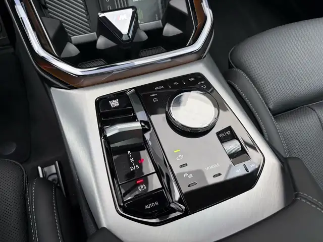 BMW X3 view 9