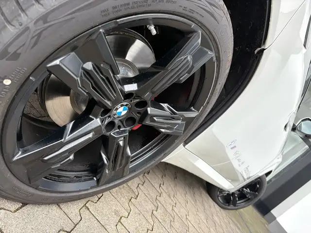 BMW X3 view 3