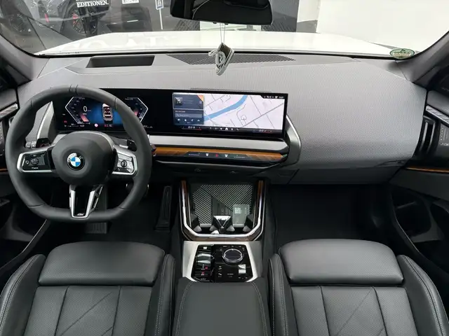 BMW X3 view 12