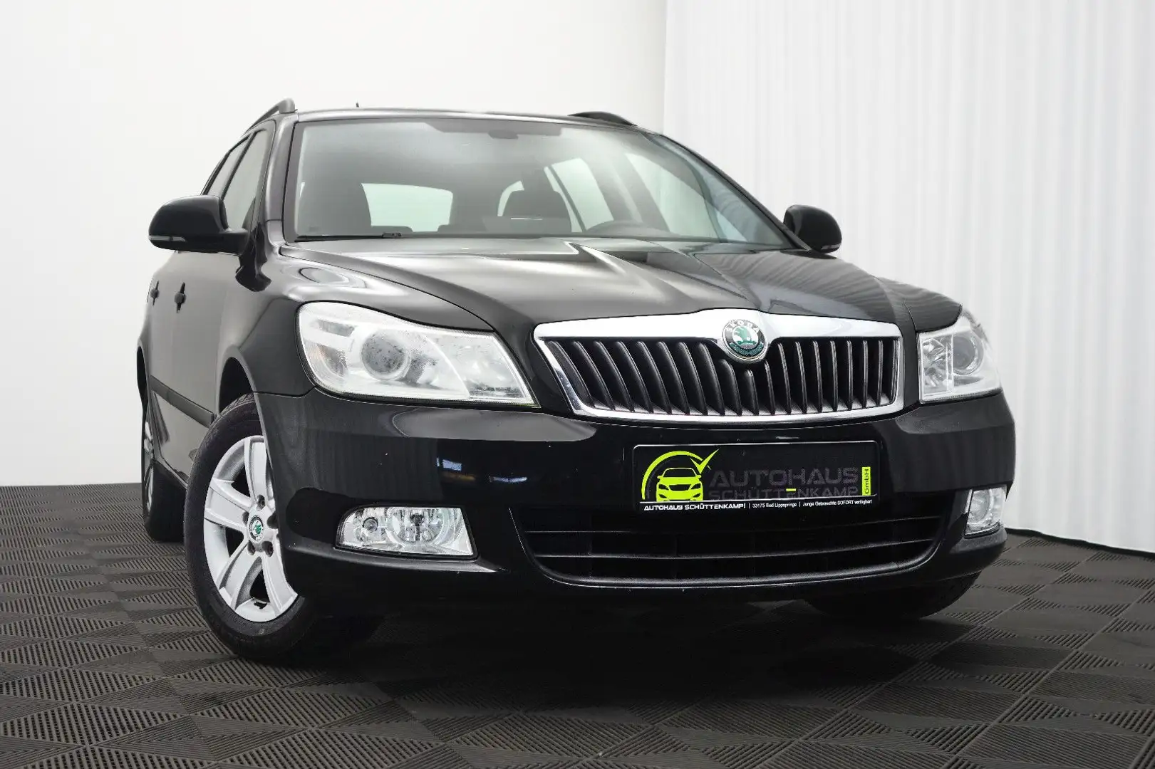 Skoda Octavia Combi 1.2 TSI Ambition SRuWR+TüV-03.26 Negro - 1