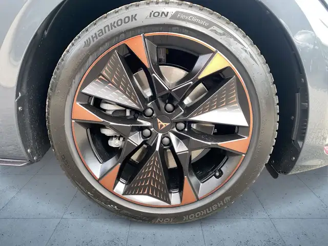 Cupra Born view 7