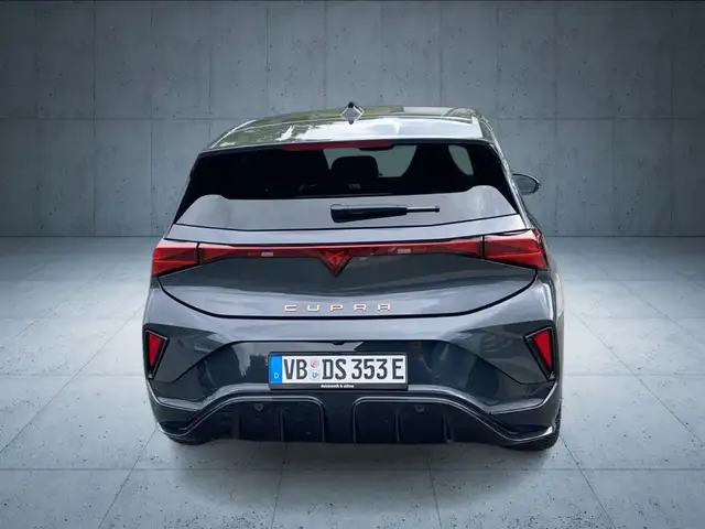 Cupra Born view 4